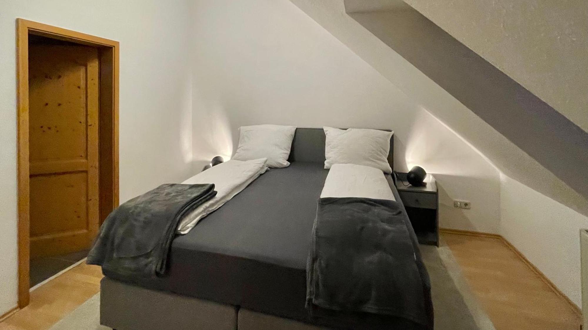 Lofty Luna, Dein Feinzeit Apartment Bamberg Buitenkant foto